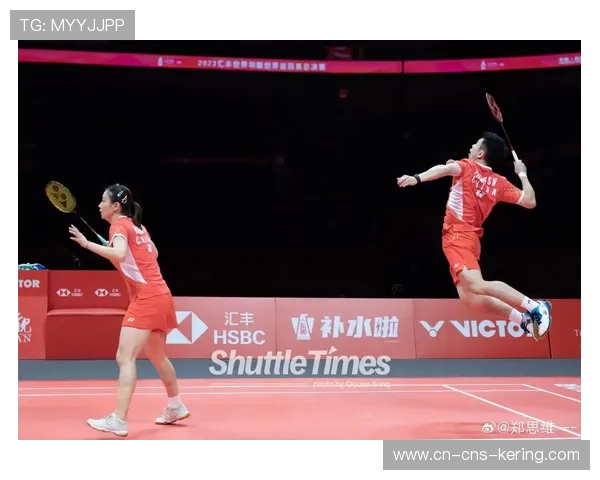 雅思组合退役发布会：欢笑与泪水交织